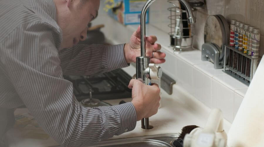 Expert burst pipe repair services in Bronwood, GA